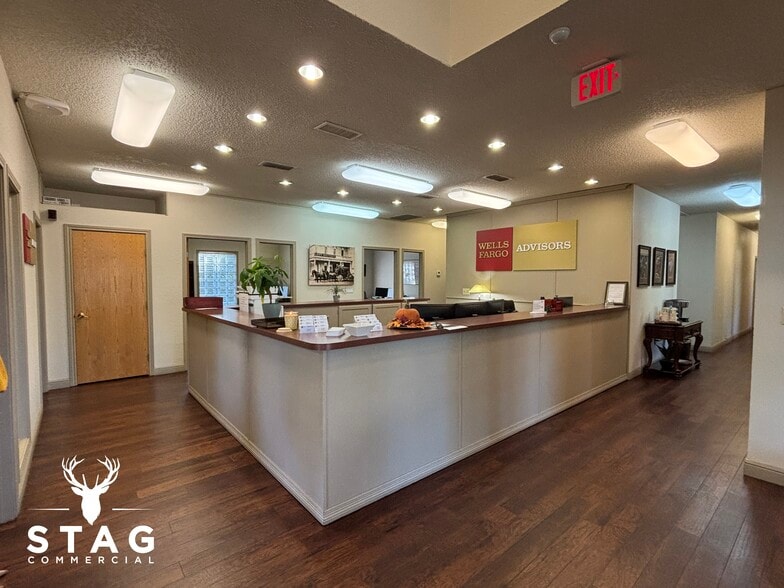 701 Carroll Blvd, Denton, TX à louer - Photo du bâtiment - Image 3 de 25