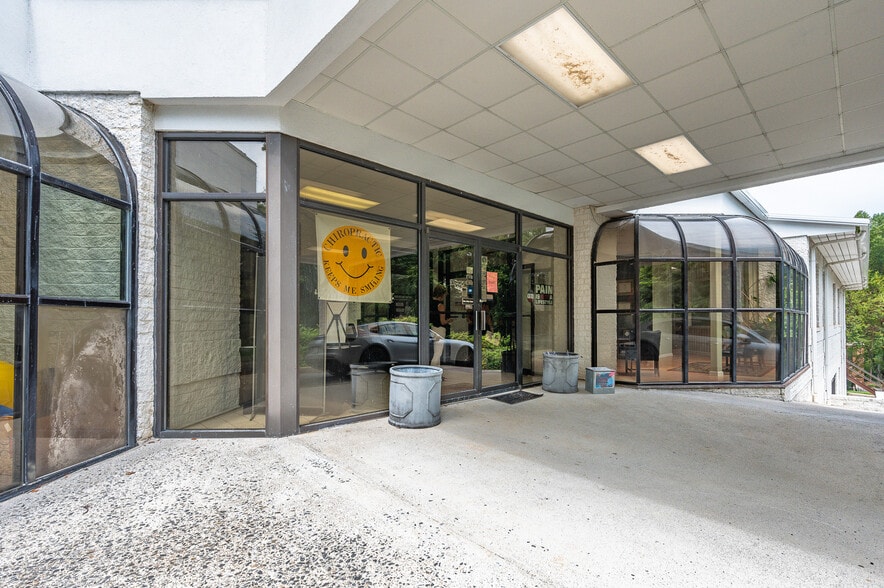 7327 Timberlake Rd, Lynchburg, VA for sale - Building Photo - Image 2 of 7