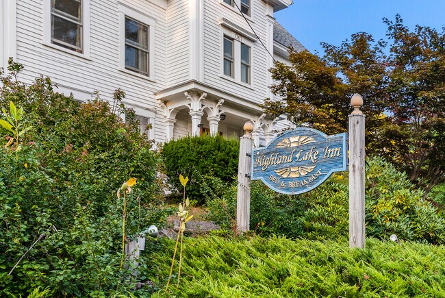 Plus de détails pour 32 Maple St, Andover, NH - Services hôteliers à vendre