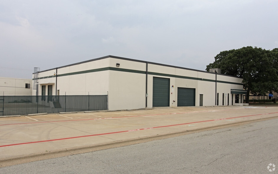 7436 Tower St, Fort Worth, TX for sale - Building Photo - Image 2 of 21