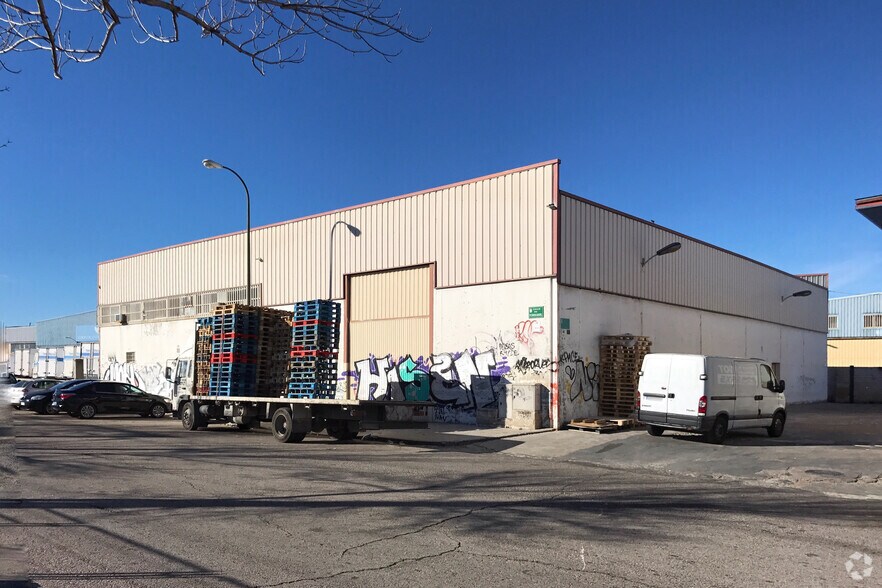Industrial in Coslada, Madrid for sale - Building Photo - Image 2 of 9