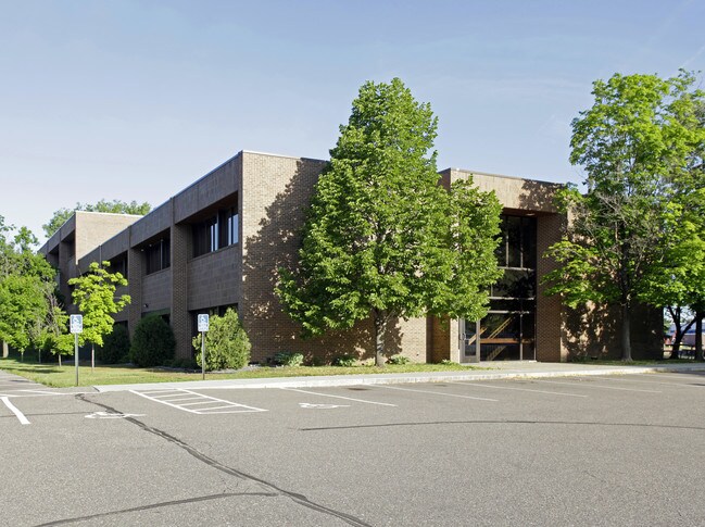 More details for 750 S Plaza Dr, Saint Paul, MN - Office for Lease