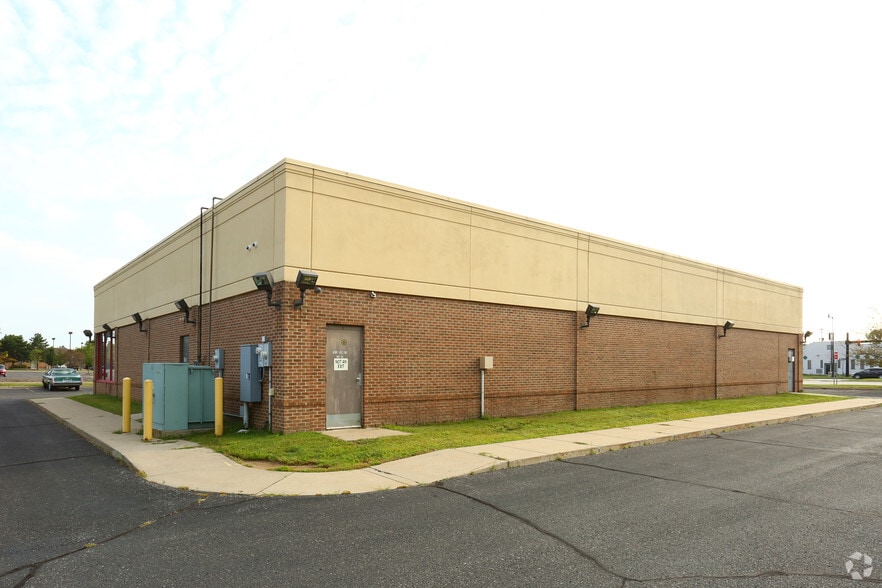 9870 Telegraph Rd, Taylor, MI for sale - Building Photo - Image 2 of 4