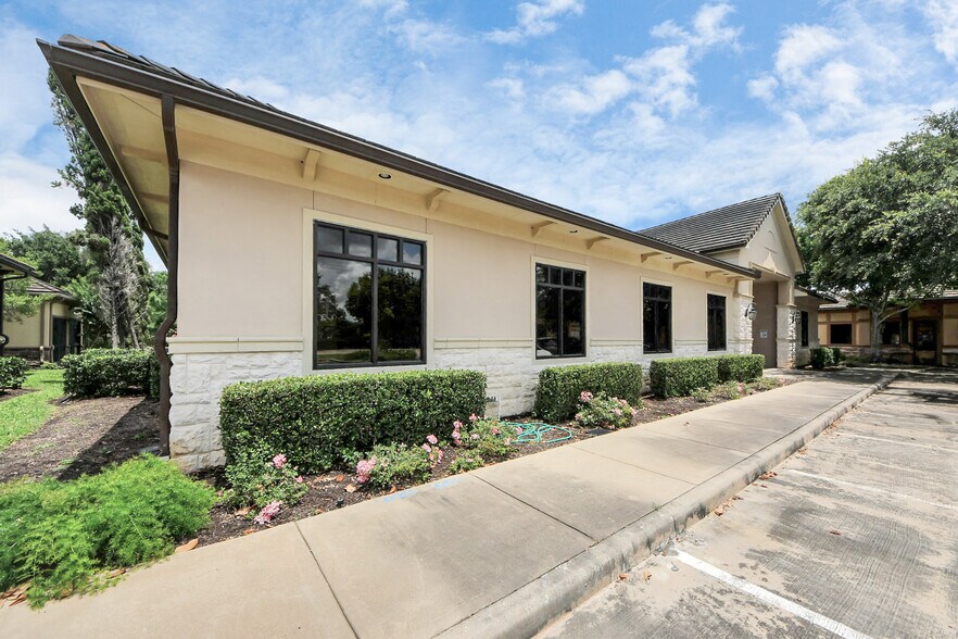 4610 Riverstone Blvd, Missouri City, TX à vendre - Photo du bâtiment - Image 2 de 67