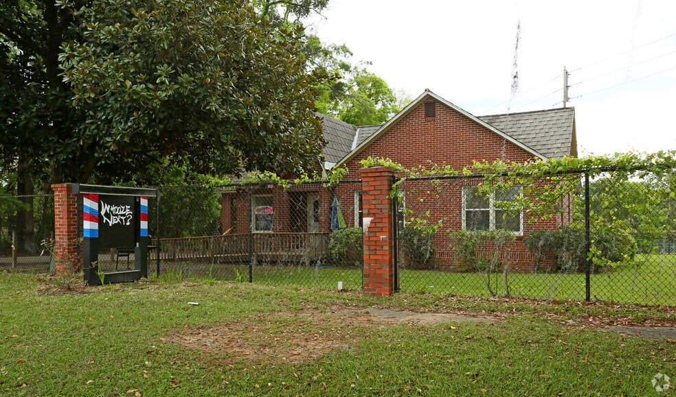 939 W Tharpe St, Tallahassee, FL à vendre - Photo du bâtiment - Image 3 de 4