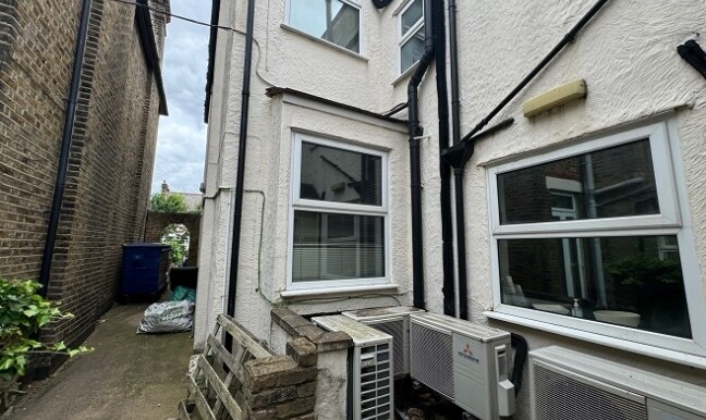 127 Station Rd, Londres à louer - Photo du bâtiment - Image 2 de 33