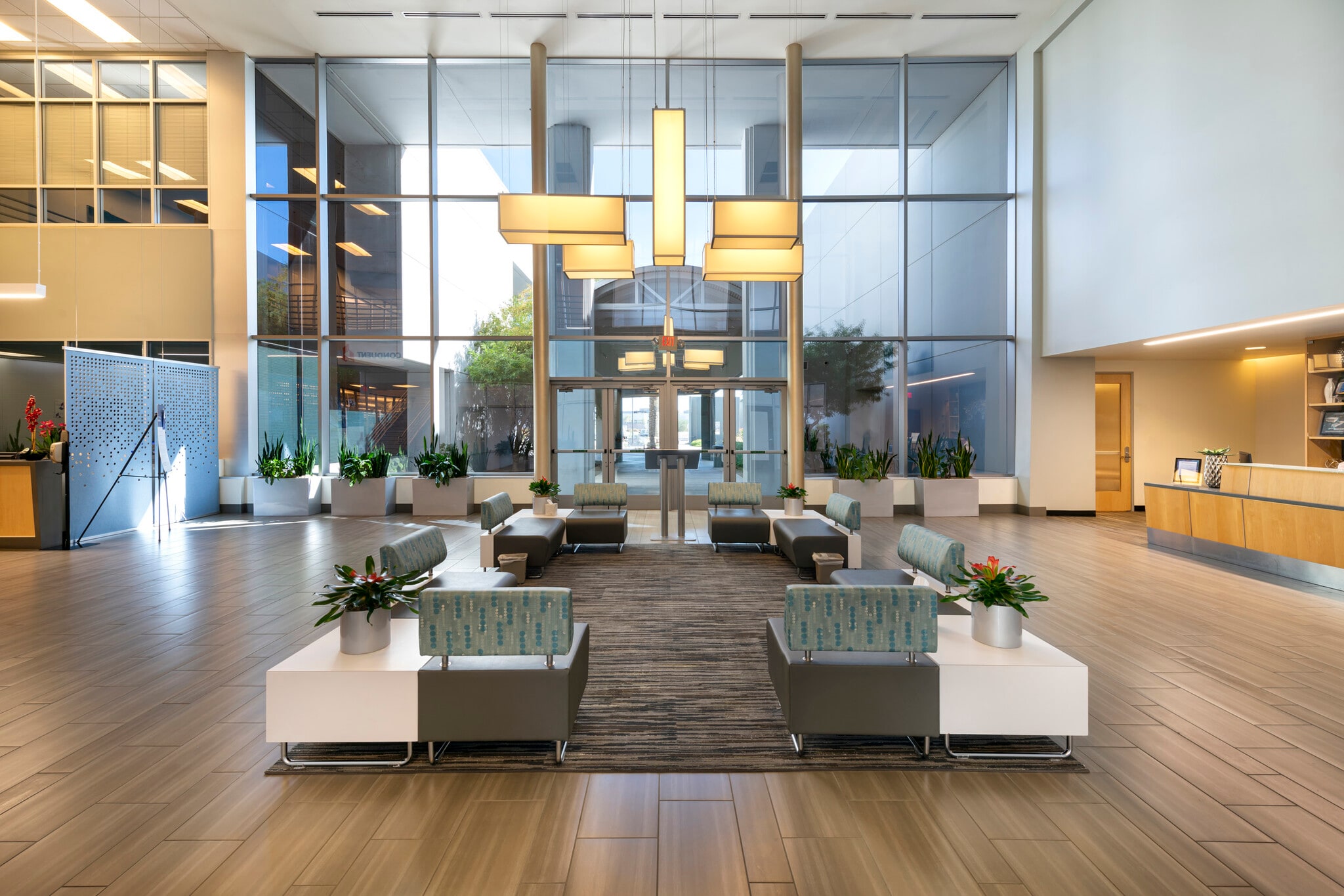 2900 S Diablo Way, Tempe, AZ for lease Building Photo- Image 1 of 7