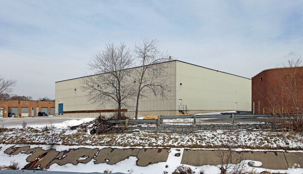 2388 Midland Ave, Toronto, ON for lease - Building Photo - Image 2 of 2