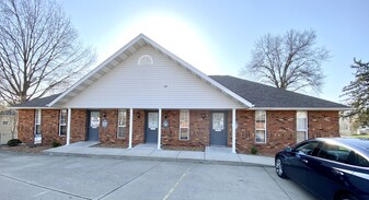 850 Vandalia St. Business Park - Loft