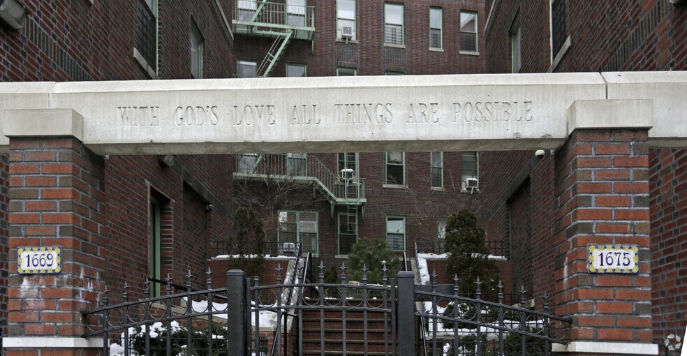 1669 University Ave, Bronx, NY for sale - Building Photo - Image 2 of 6