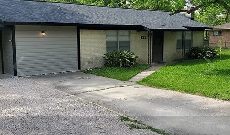 7 Properties for Sale in Huntsville, TX portefeuille de 7 propriétés à vendre sur LoopNet.ca - Photo principale - Image 3 de 7