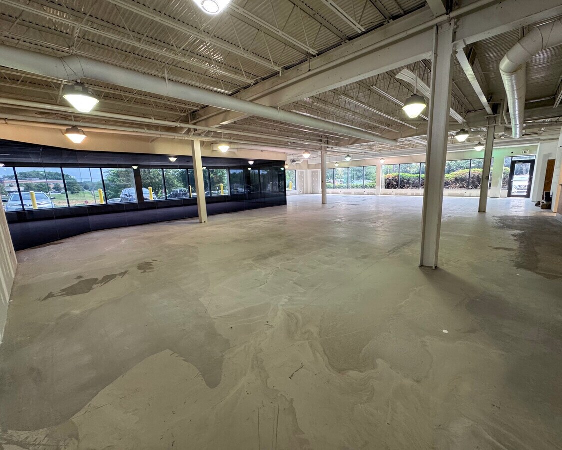 3735 Easton Nazareth Hwy, Easton, PA 18045 - Unit 101 -  - Interior Photo - Image 1 of 5