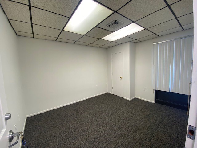 4301 32nd St, Bradenton, FL for lease Building Photo- Image 1 of 3