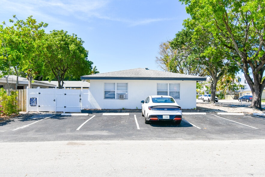 1201 NE 15th Ave, Fort Lauderdale, FL for sale - Building Photo - Image 2 of 13
