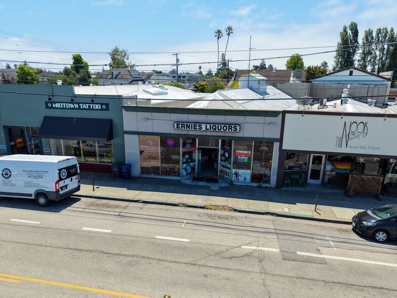 922 Soquel Ave, Santa Cruz, CA à vendre - Photo du bâtiment - Image 2 de 3