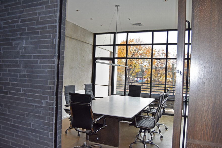 2226 1st Avenue S, Birmingham, AL à vendre - Photo du bâtiment - Image 2 de 15