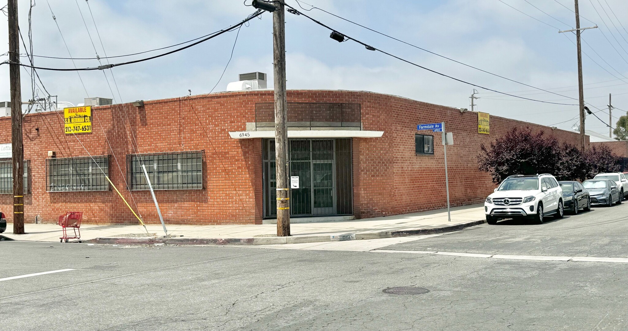 6921-6945 Farmdale Ave, North Hollywood, CA for lease Building Photo- Image 1 of 4