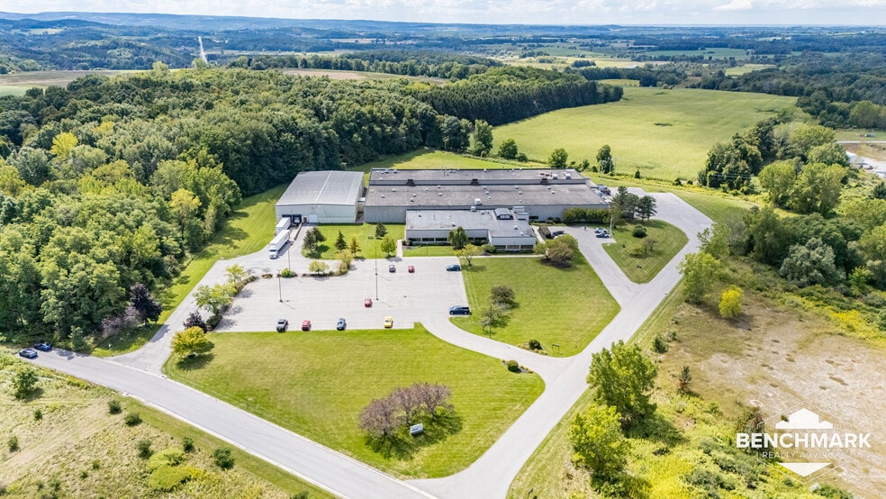 2754 W Park Dr, Bloomfield, NY for sale - Building Photo - Image 3 of 17