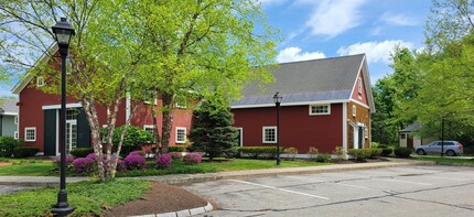 256 Wallace Rd, Bedford, NH for lease Building Photo- Image 2 of 5