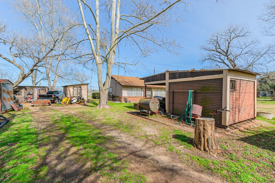 35129 FM 1093, Simonton, TX à vendre - Photo du bâtiment - Image 2 de 15