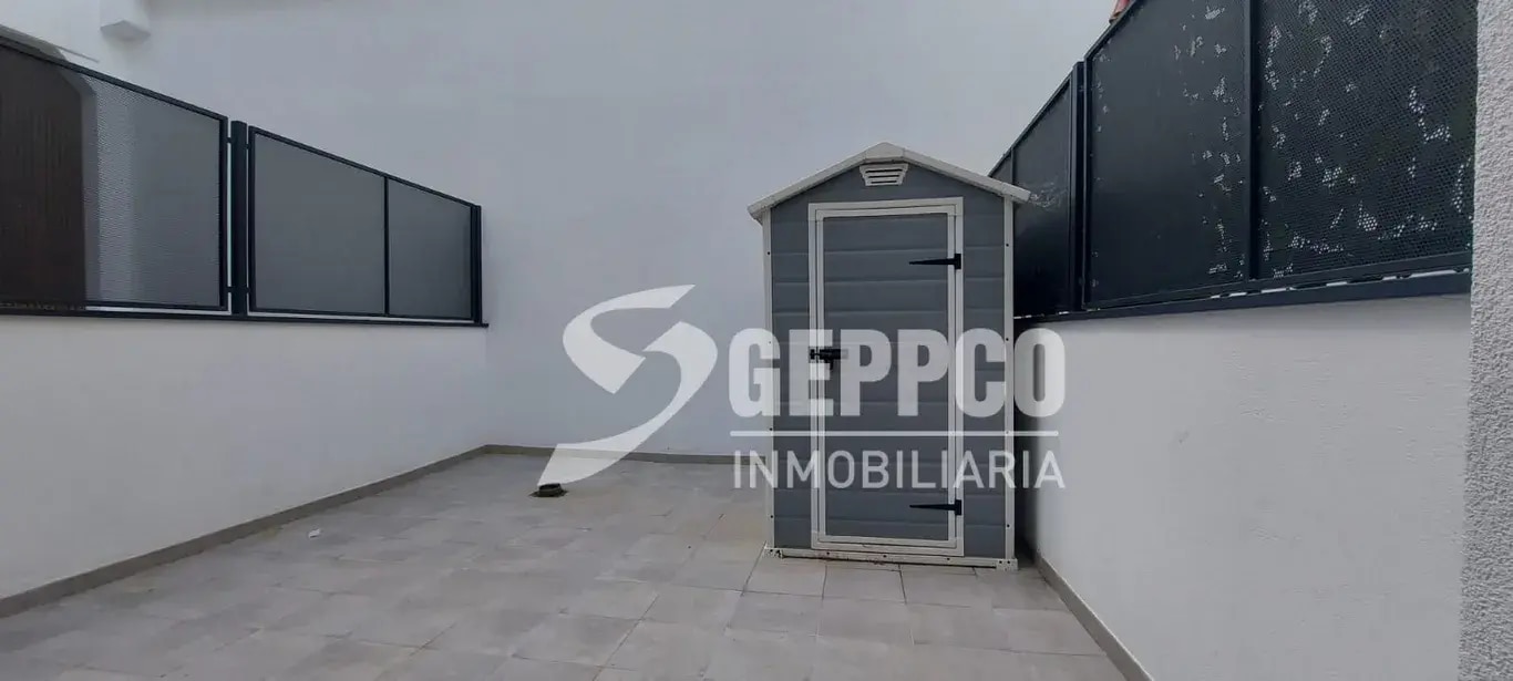 Calle Mallorca, San Sebastián de los Reyes, MAD 28703 - Unit Puerta H - - Interior Photo - Image 2 of 2
