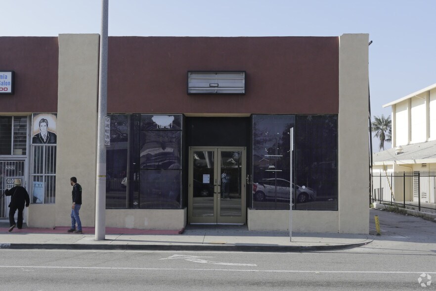 901 S La Brea Ave, Inglewood, CA à louer - Photo du bâtiment - Image 3 de 28