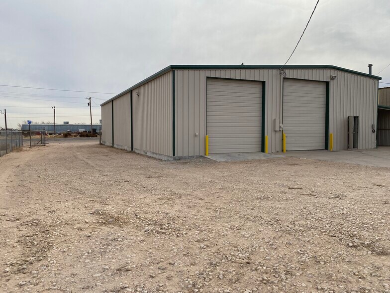 4700 S County Road 1310, Odessa, TX à louer - Photo du bâtiment - Image 3 de 13