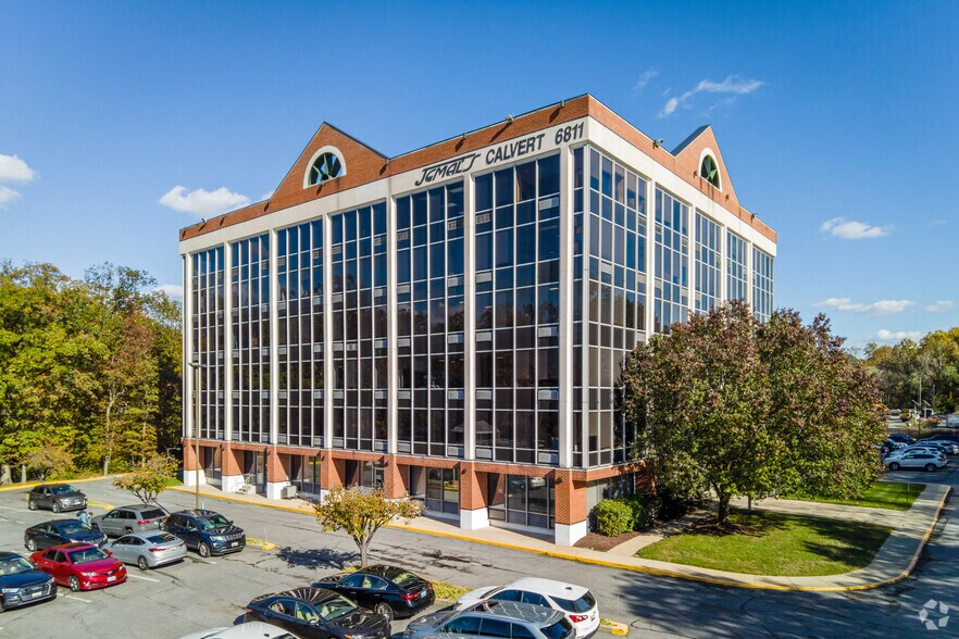 6811 Kenilworth Ave, Riverdale, MD à louer - Photo du bâtiment - Image 2 de 3
