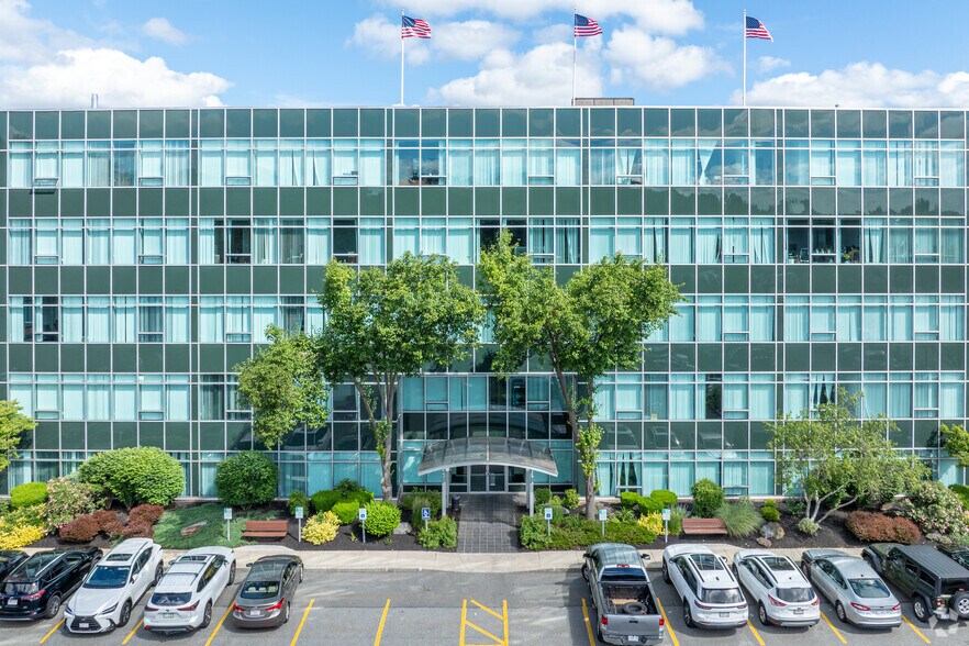 12 Gill St, Woburn, MA à louer - Photo du bâtiment - Image 3 de 14