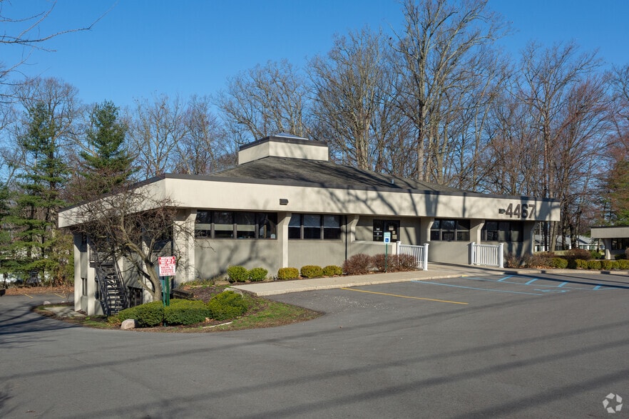 4467 Byron Center Ave SW, Grand Rapids, MI for sale - Primary Photo - Image 1 of 1