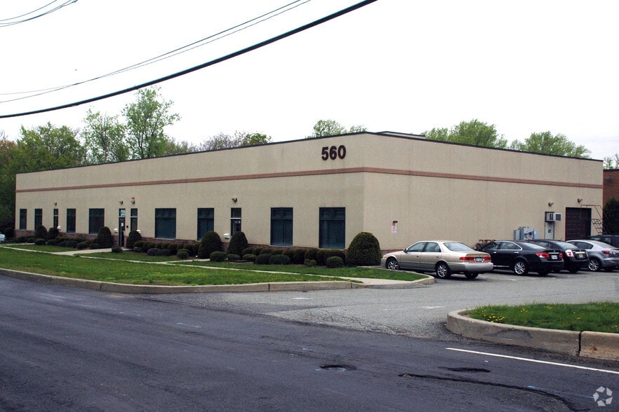 560 Bradley Hill Rd, Blauvelt, NY for sale - Building Photo - Image 2 of 10