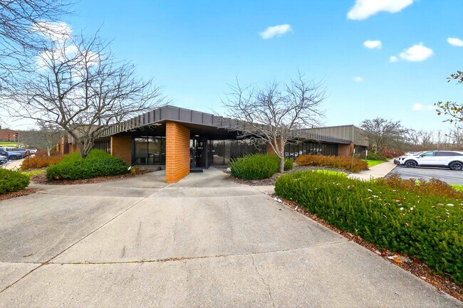 More details for 50 W TechneCenter Dr, Milford, OH - Flex for Lease