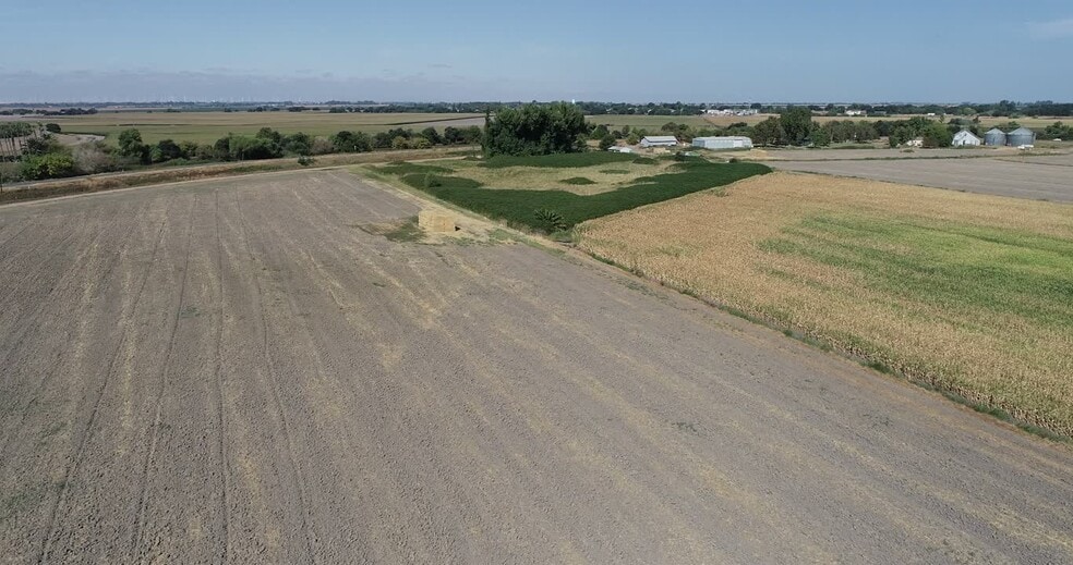 16637 Tyler Island Rd, Isleton, CA à vendre - Vidéo sur l’inscription commerciale - Image 3 de 19