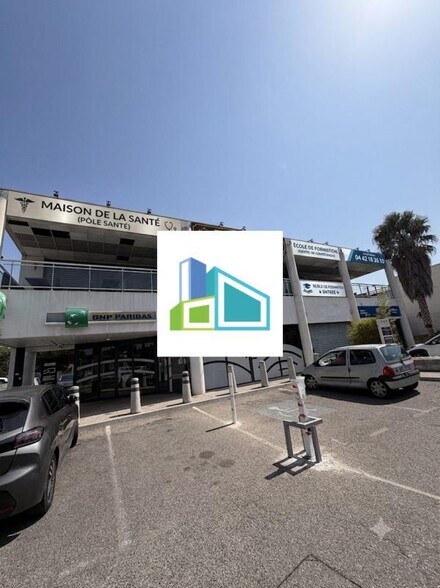 Bureau dans Aubagne à louer - Photo du bâtiment - Image 3 de 4
