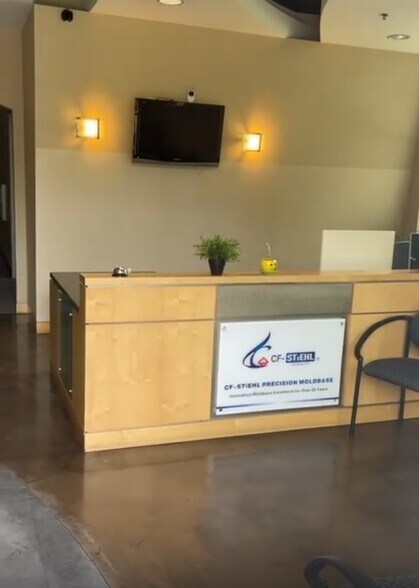 14271 Fern Ave, Chino, CA à louer - Photo du bâtiment - Image 3 de 26