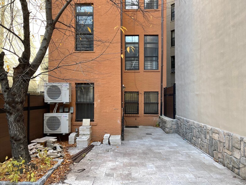 18 W 127th St, New York, NY à vendre - Photo du bâtiment - Image 3 de 42