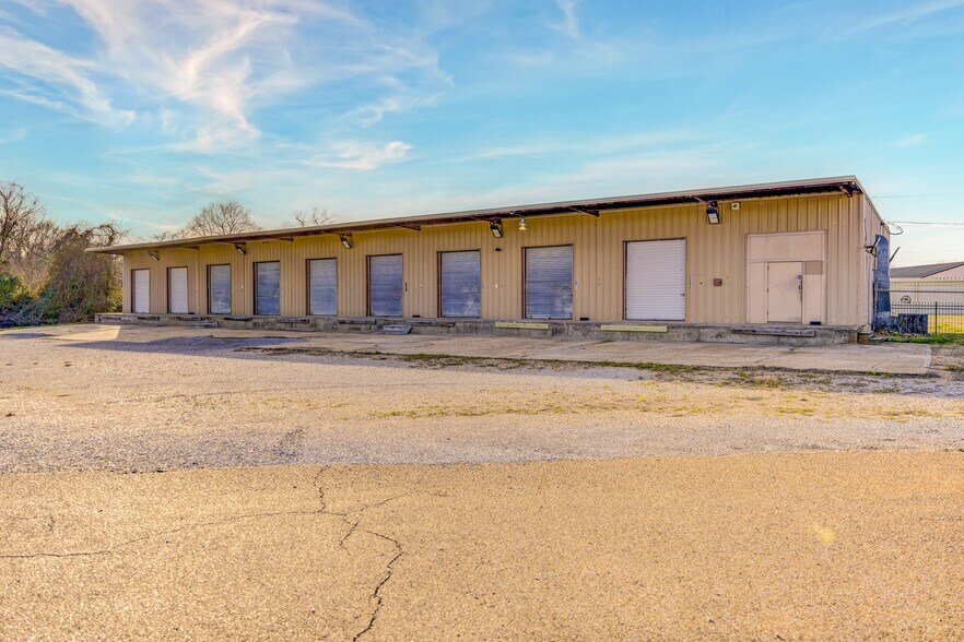 75 Centrex Dr, Vicksburg, MS à louer - Photo du bâtiment - Image 2 de 17