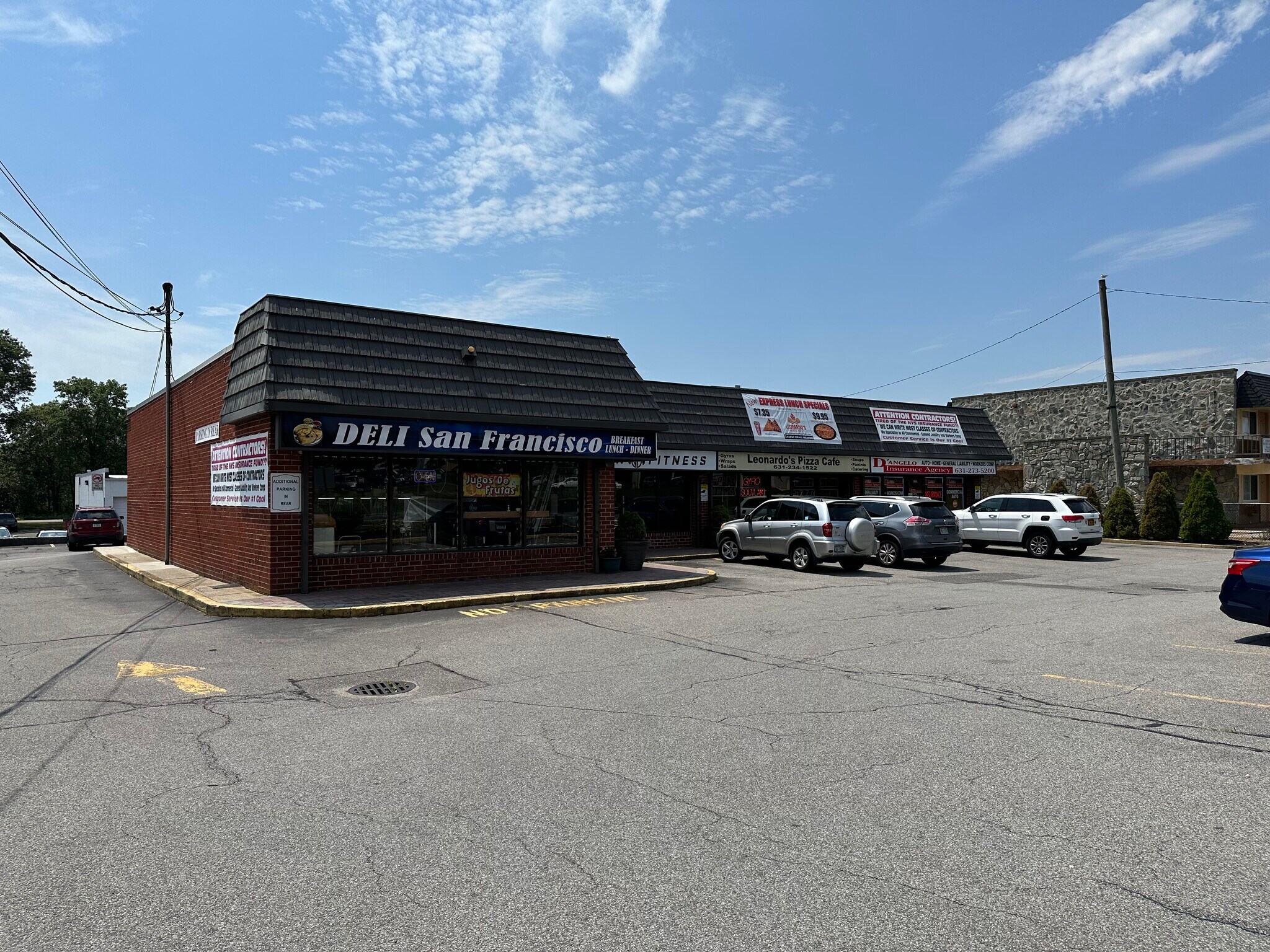 656 Motor Pky, Hauppauge, NY à vendre Photo du bâtiment- Image 1 de 6