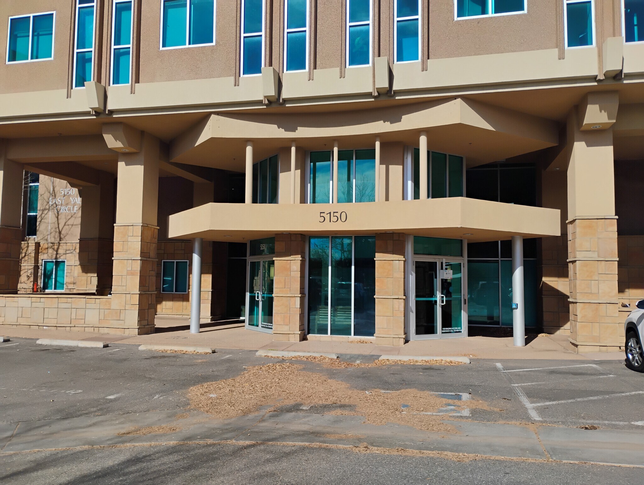 5150 E Yale Cir, Denver, CO à louer Photo du bâtiment- Image 1 de 13
