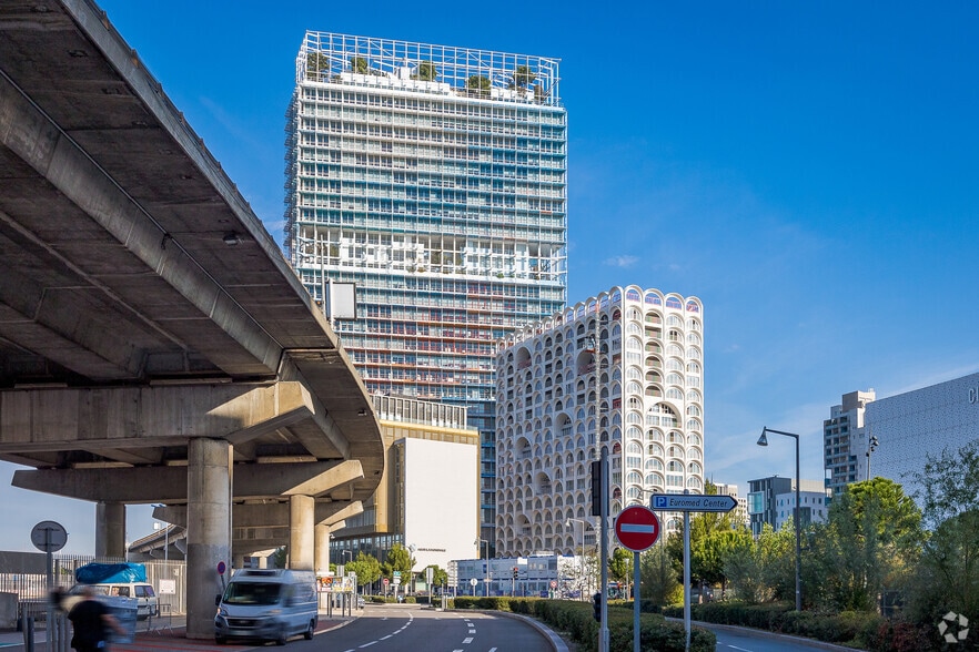 2 Bd Euromediterranée Quai d'Arenc, Marseille à louer - Photo principale - Image 1 de 6