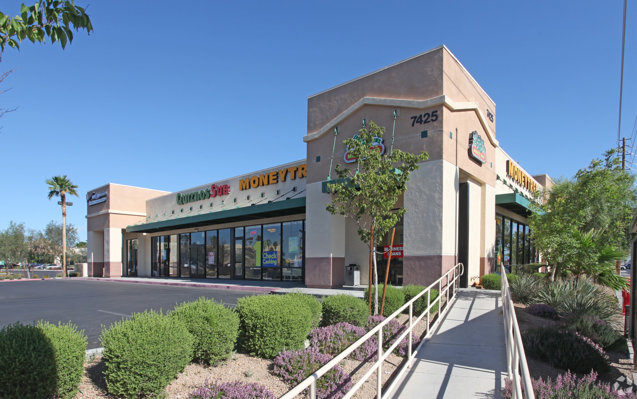 7425 S Eastern Ave, Las Vegas, NV for lease Primary Photo- Image 1 of 7