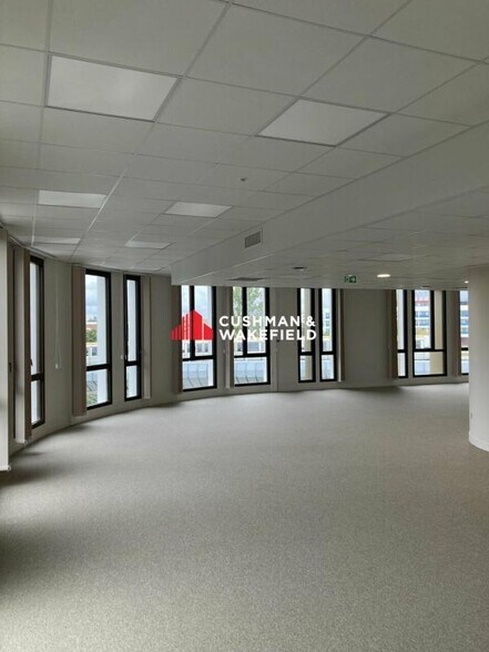 Avenue Louis Breguet, Toulouse for lease - Building Photo - Image 3 of 15