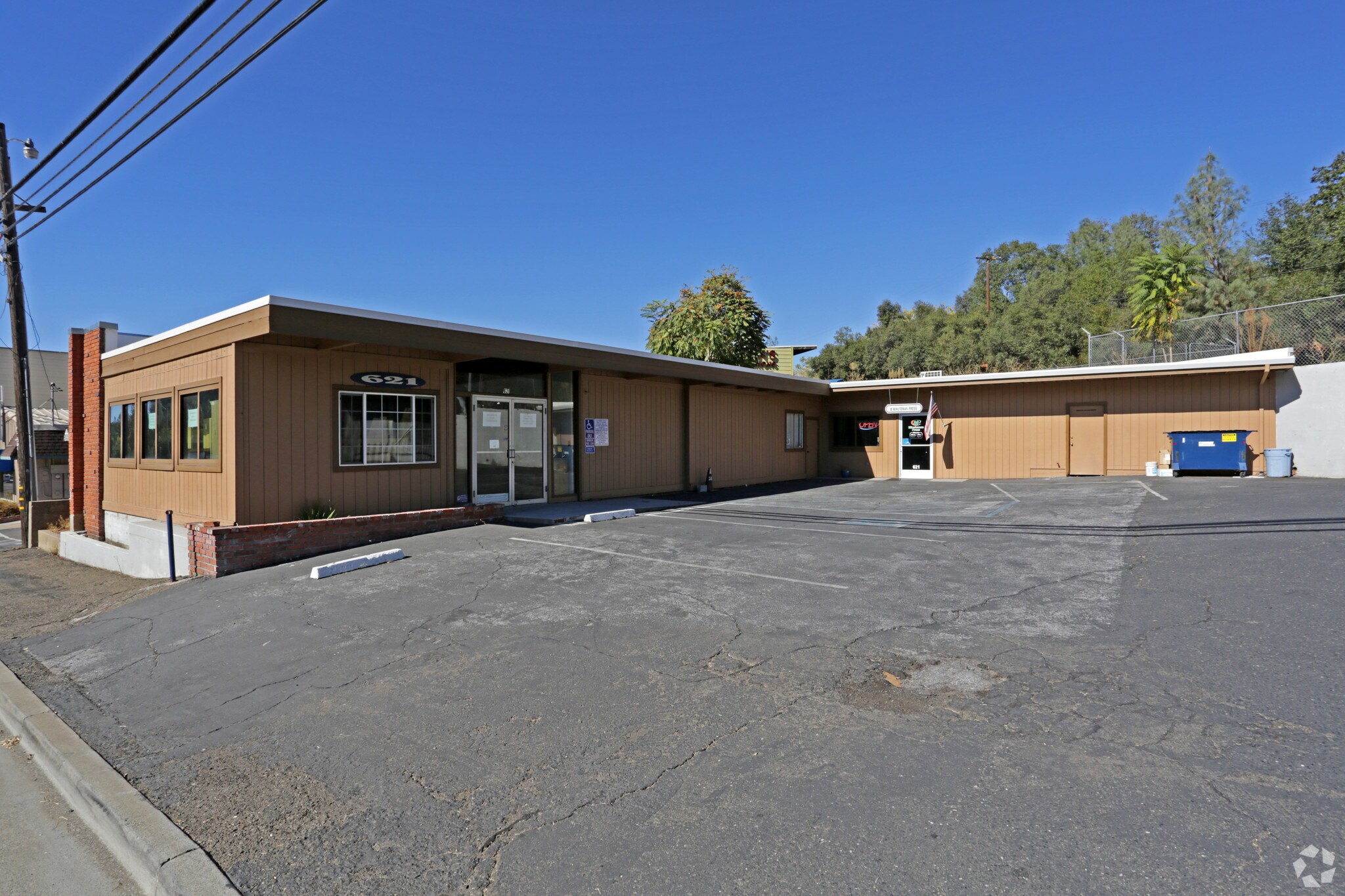 621 Placerville Dr, Placerville, CA à vendre Photo du bâtiment- Image 1 de 1