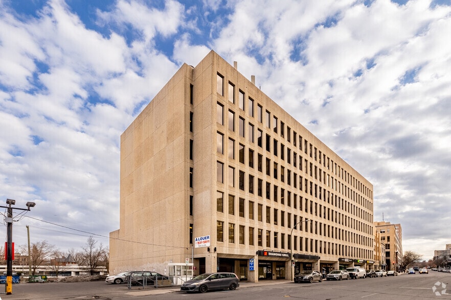 4060 Rue Sainte-Catherine O, Westmount, QC à louer - Photo du bâtiment - Image 3 de 7