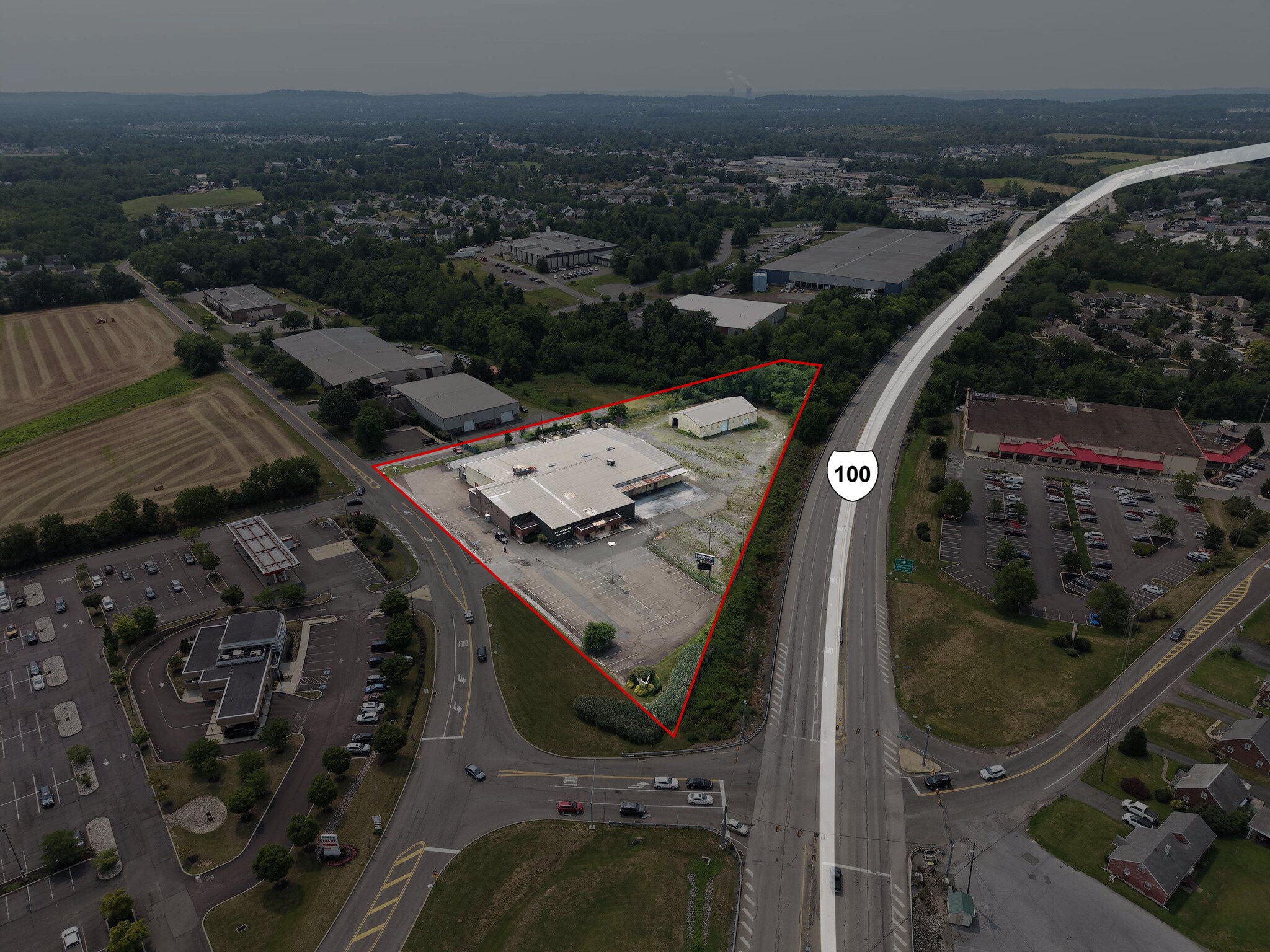 174 Holly Road, Gilbertsville, PA for lease Building Photo- Image 1 of 8