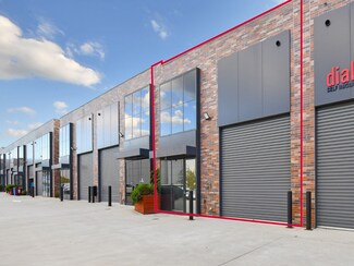 Plus de détails pour 15-25 Belrose Ave, Cheltenham - Industriel à vendre