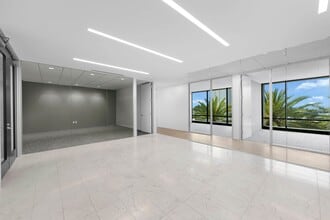 620 Newport Center Dr, Newport Beach, CA for lease Interior Photo- Image 1 of 6