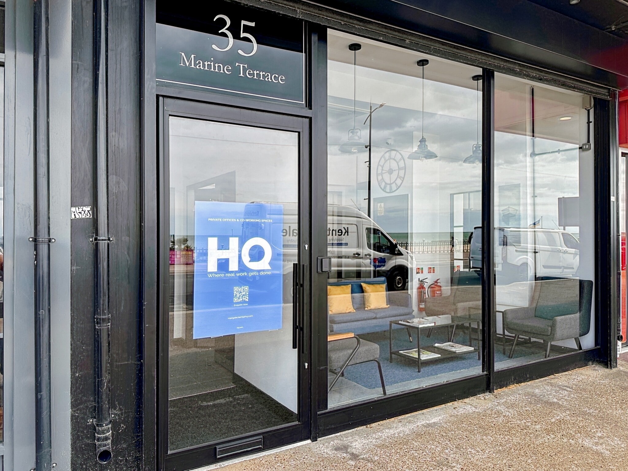 35 Marine Ter, Margate for lease Interior Photo- Image 1 of 11