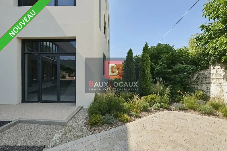 Commerce de détail dans Aubagne à louer - Photo du bâtiment - Image 1 de 5