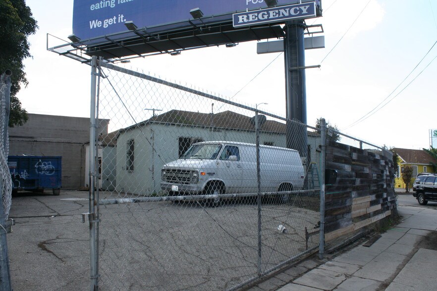 3360 S Robertson Blvd, Los Angeles, CA for lease - Building Photo - Image 1 of 10